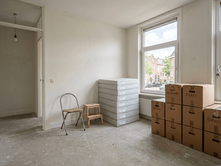 Tapijttegels in een huurwoning: wat mag je, en hoe pak je het aan?