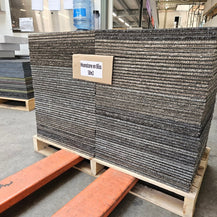 A - keus mix pallet 50x50cm v.a. 50 m2 - Van Heugten Tapijttegels B.V.