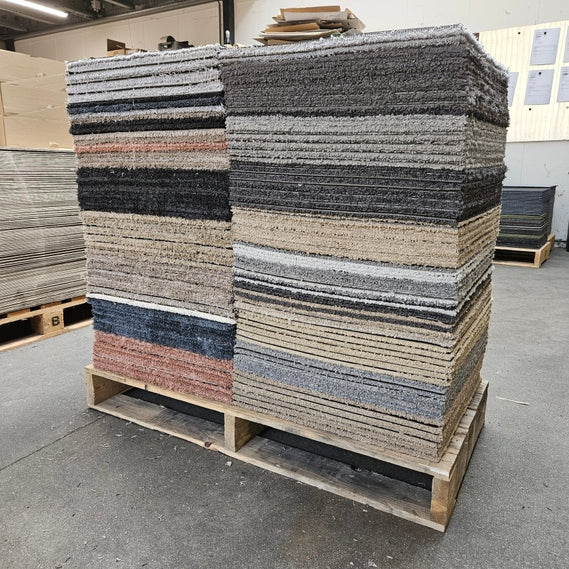 A - keus mix pallet 50x50cm v.a. 50 m2 - Van Heugten Tapijttegels B.V.