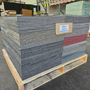 A - keus mix pallet 50x50cm v.a. 50 m2 - Van Heugten Tapijttegels B.V.