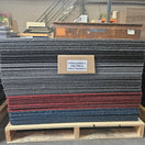 A - keus mix pallet Naaldvilt 100x100cm - 100 m2 - Van Heugten Tapijttegels B.V.