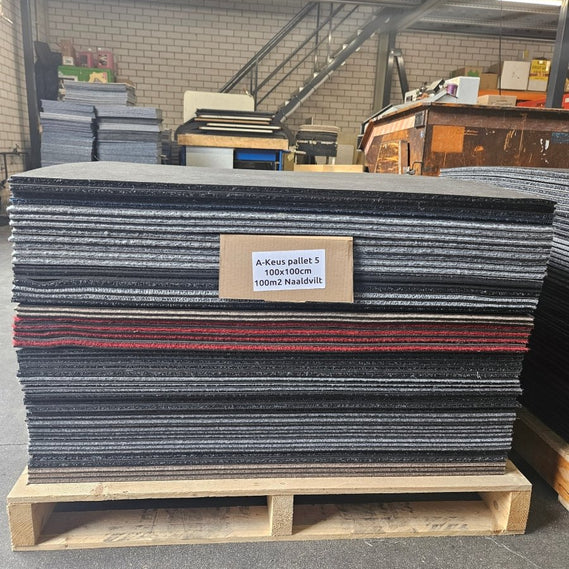 A - keus mix pallet Naaldvilt 100x100cm - 100 m2 - Van Heugten Tapijttegels B.V.
